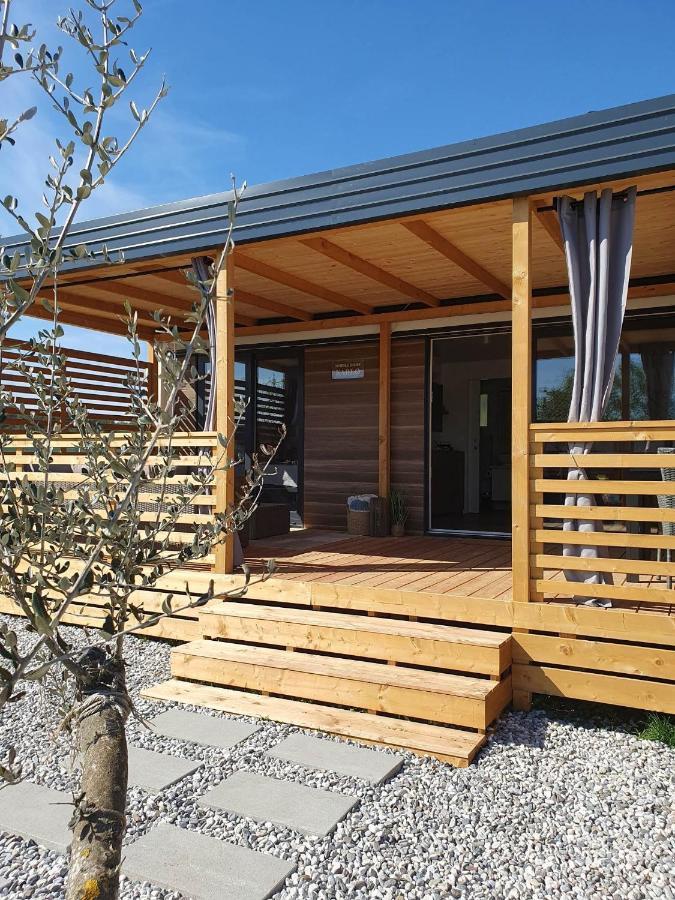 Mobile Homes Karlo & Dino Pula Eksteriør billede